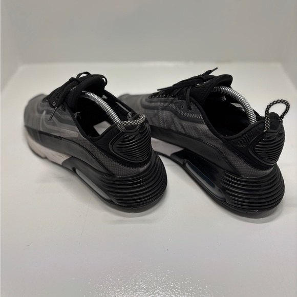 Nike Air Max 2090 Black Grey Men’s Size 11.5 CK2612-002 Running Sneakers Shoes - Picture 5 of 13